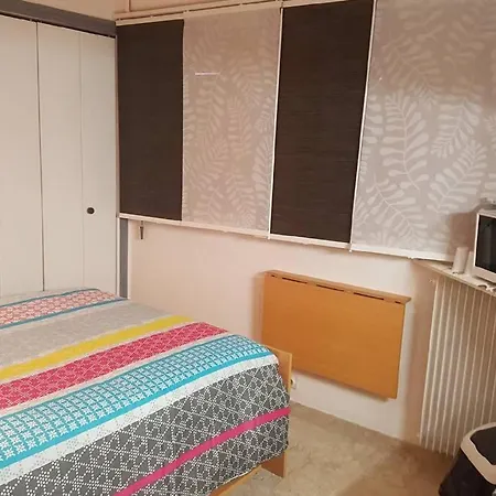 Petite Studette Centre Ville Toute Equipee * Hyeres