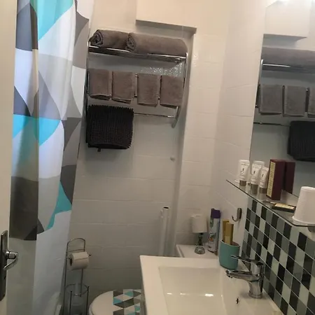 Apartment Petite Studette Centre Ville Toute Equipee Hyeres